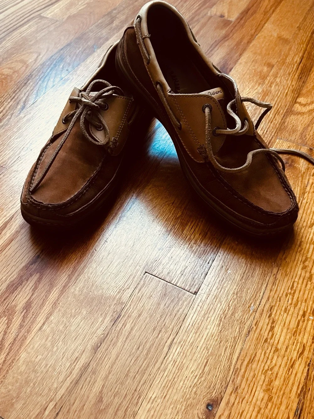 Tommy Bahama Men’s Tan/Brown Suede Leather Boat Shoes